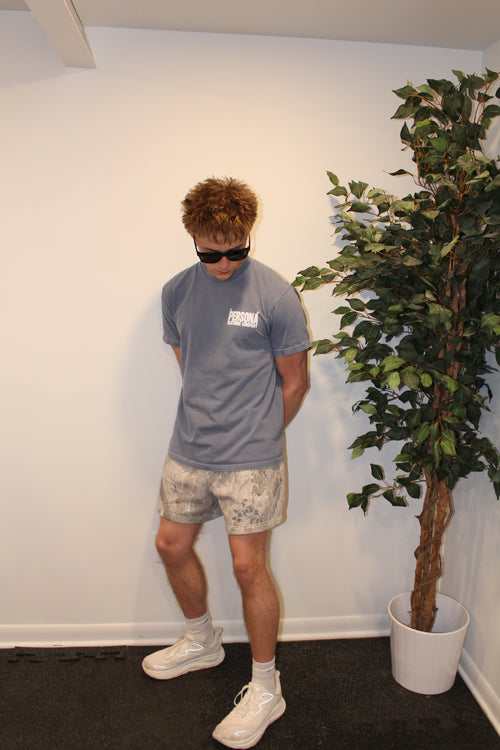 *ESSENTIALS TEE - JEAN BLUE