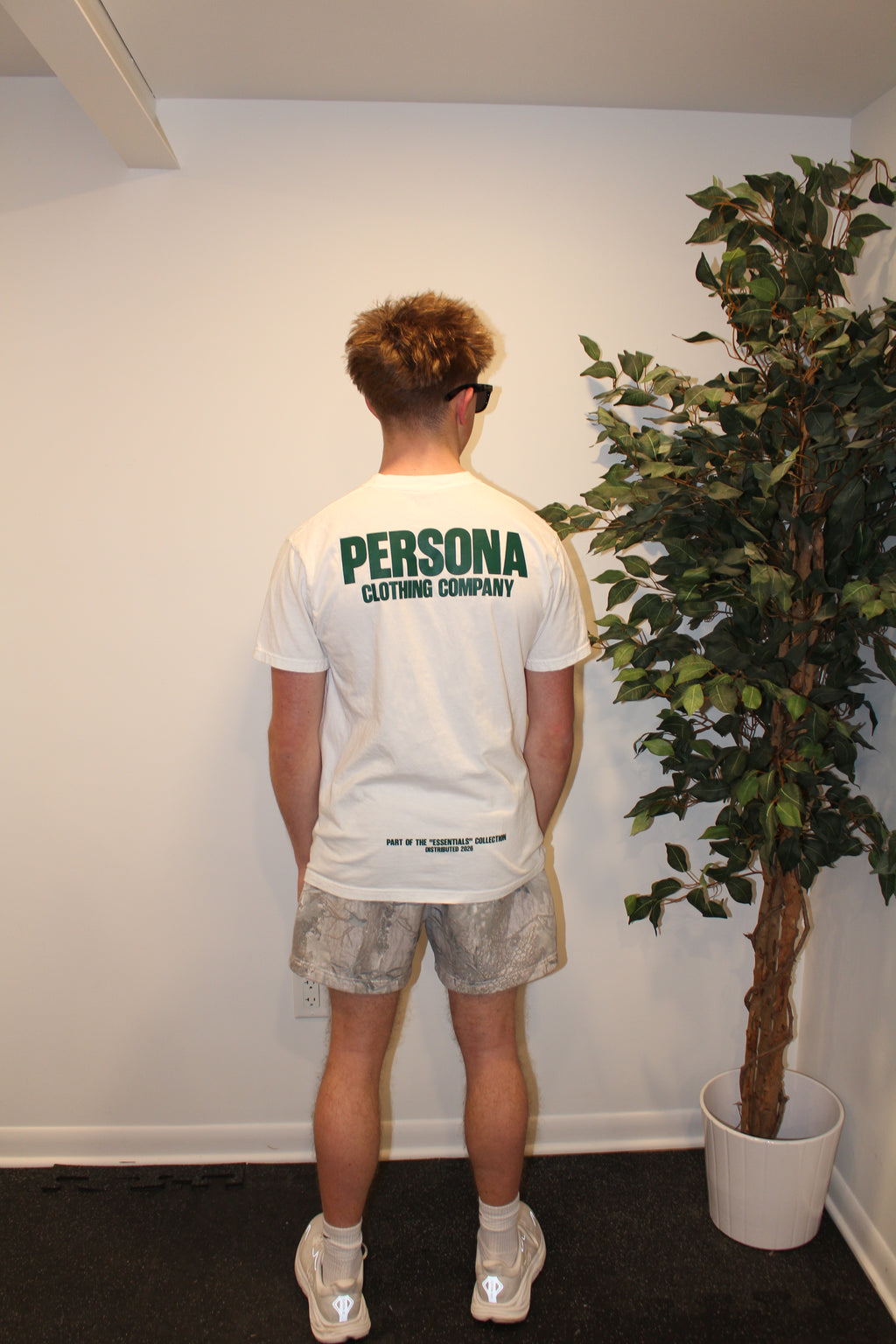 *ESSENTIALS CANVAS TEE - FOREST GREEN