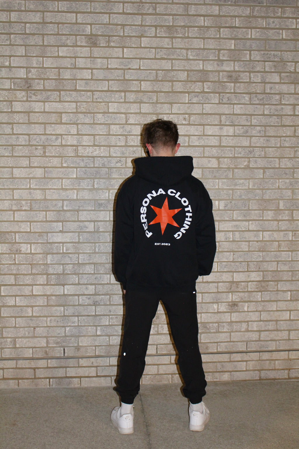 STAR ZIP-UP HOODIE - BLACK