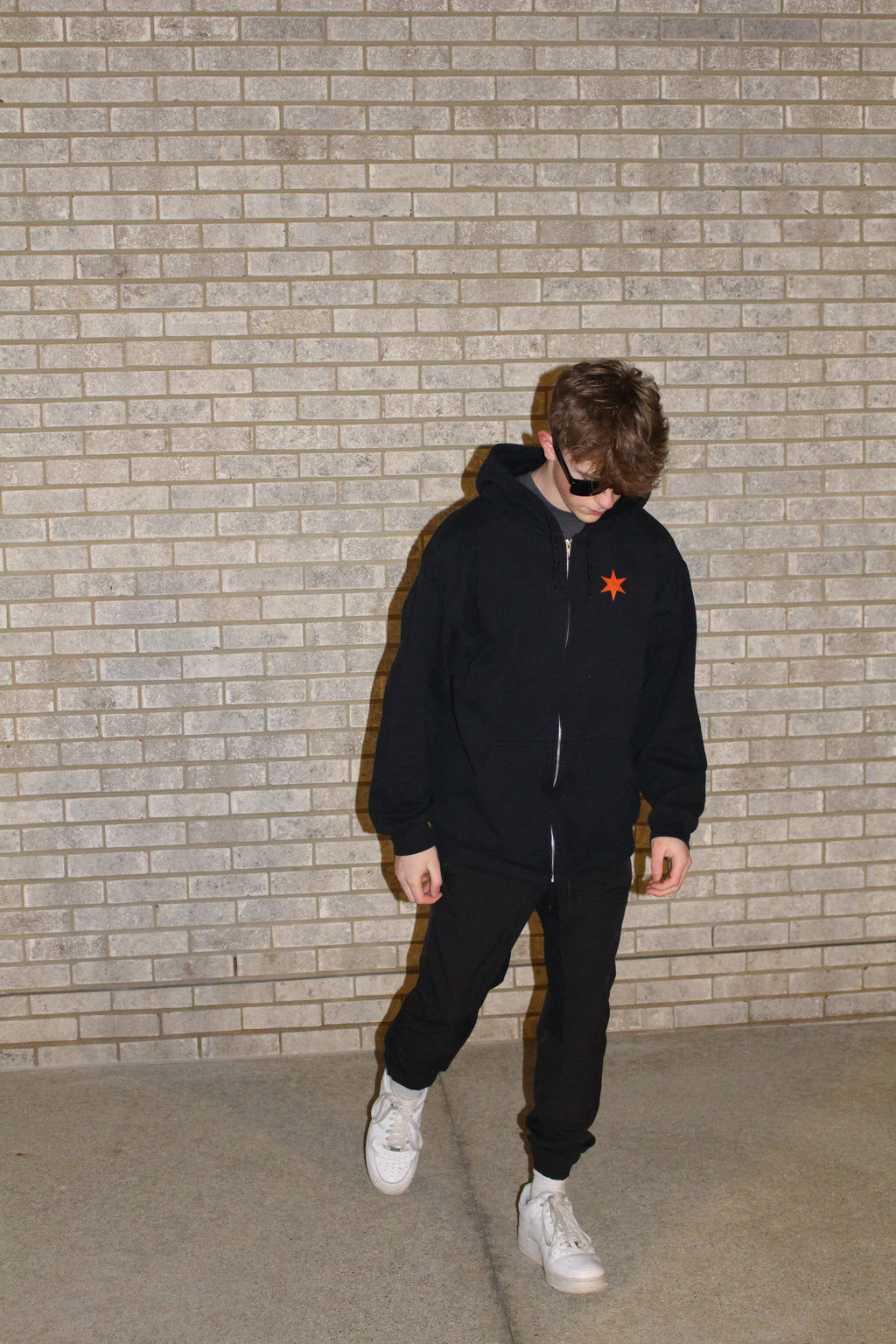 Model is 5'7" and wearing size L