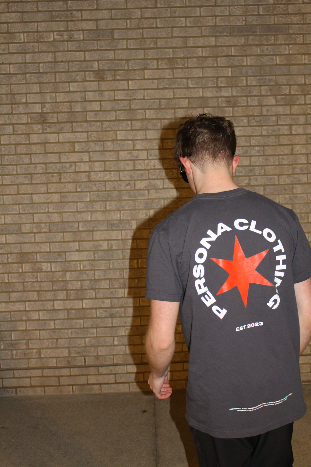 Model is 5'7" wearing size M