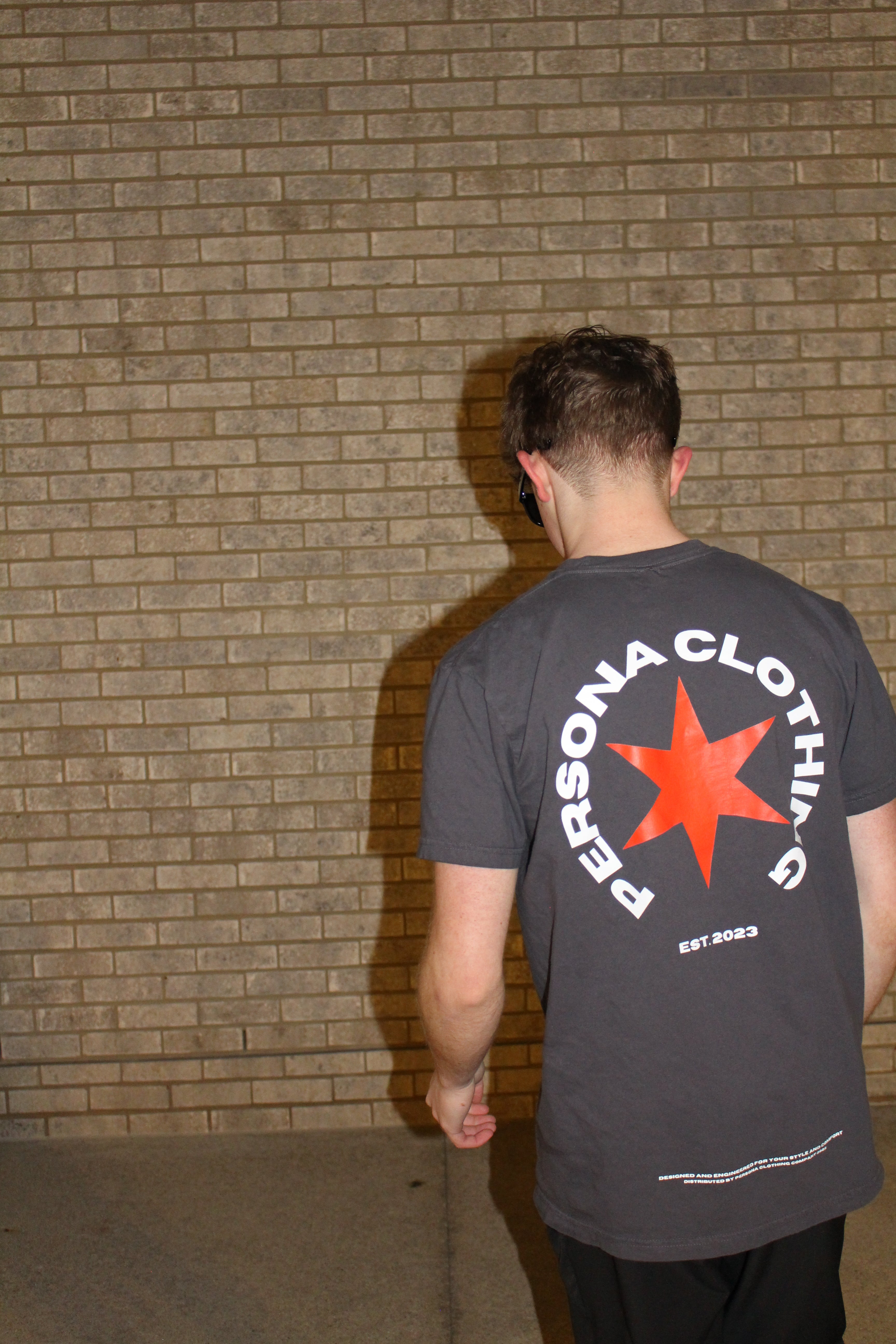 Model is 5'7" wearing size M